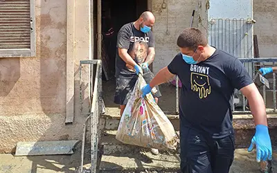 Fluthilfe für Menschen in Griechenland