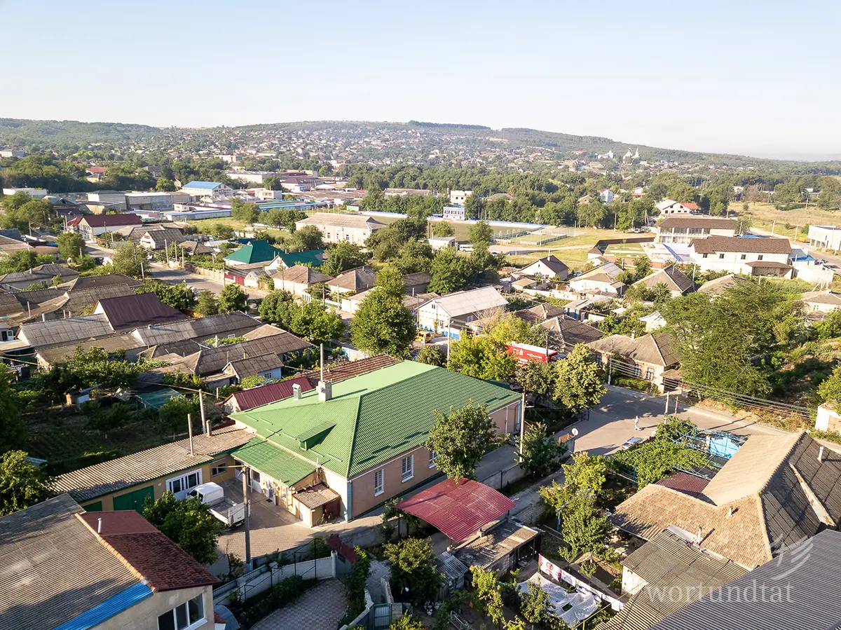 medical-center_Gloria_air_photo_health_Moldova_wortundtat